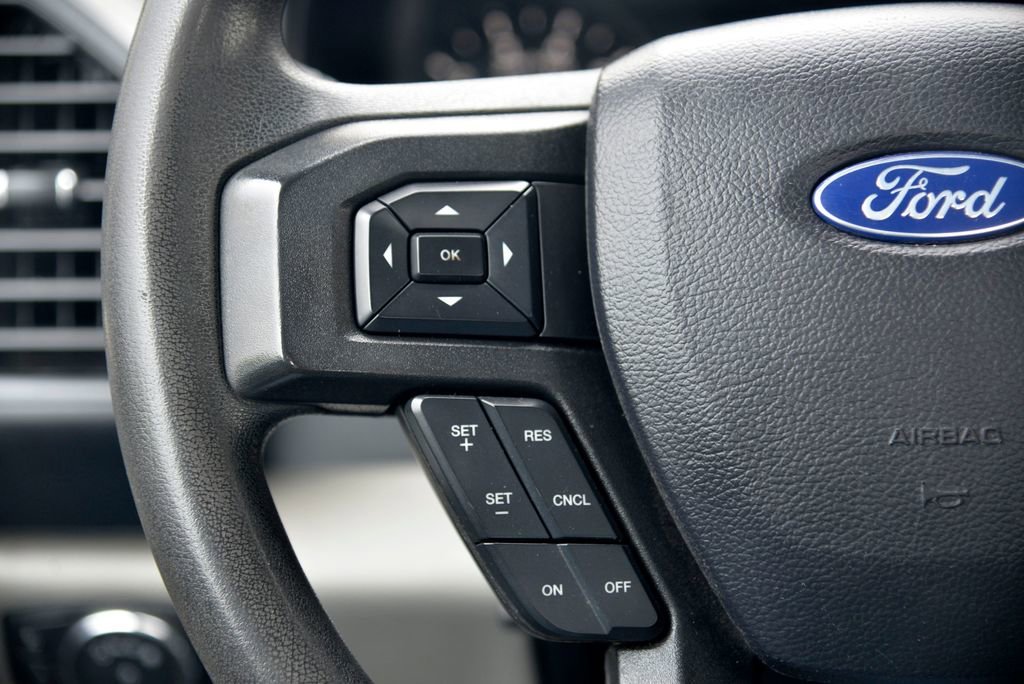Used 2020 White Ford XL image 22