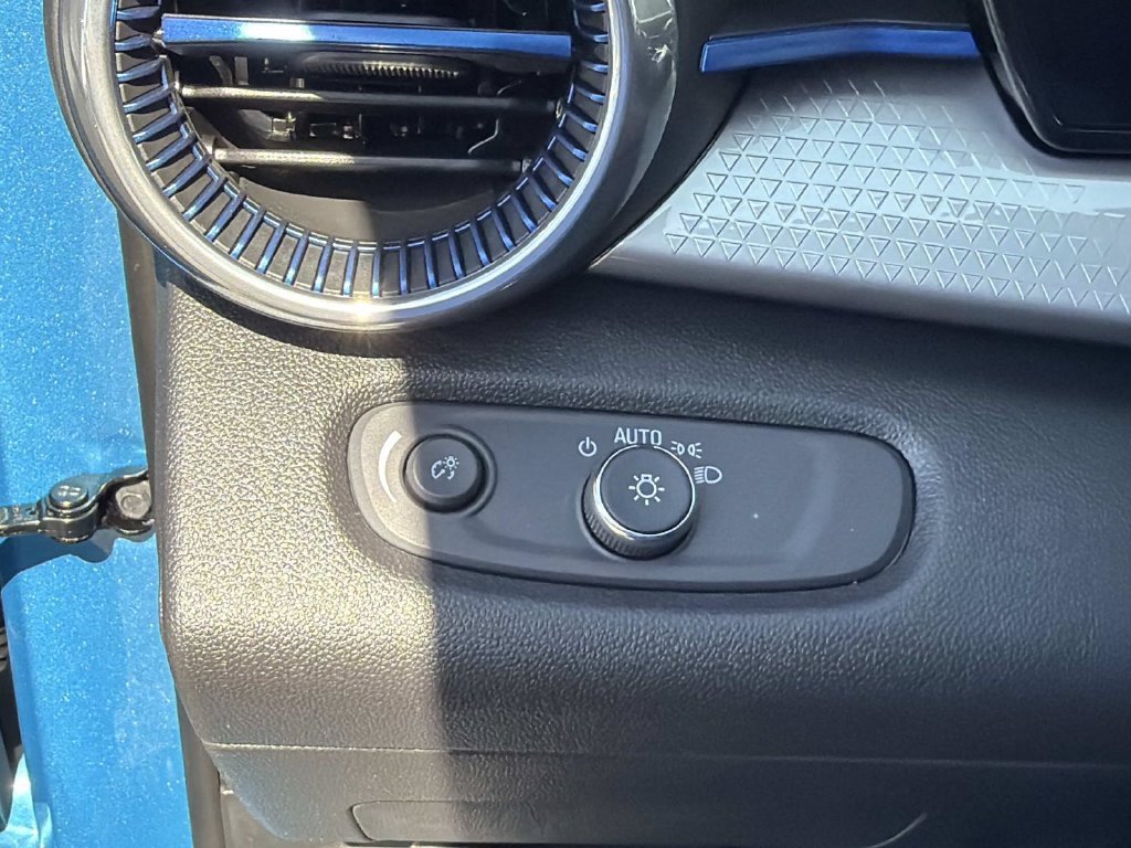 2026 Chevrolet Trax LT - Photo 22