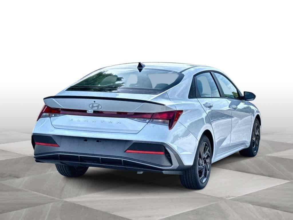 2026 Hyundai Elantra SEL Sport - Photo 8