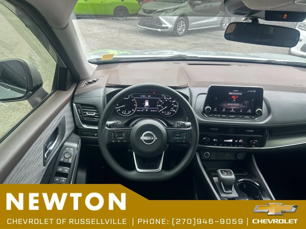Used 2023 Brilliant Silver Metallic Nissan SV image 22
