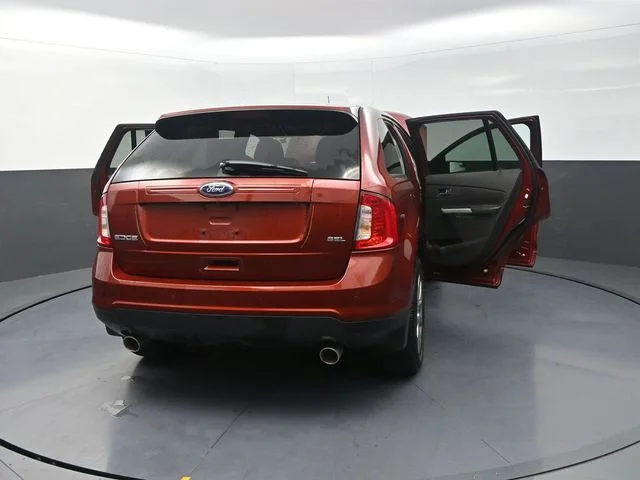 Used 2014 Orange Ford SEL image 43