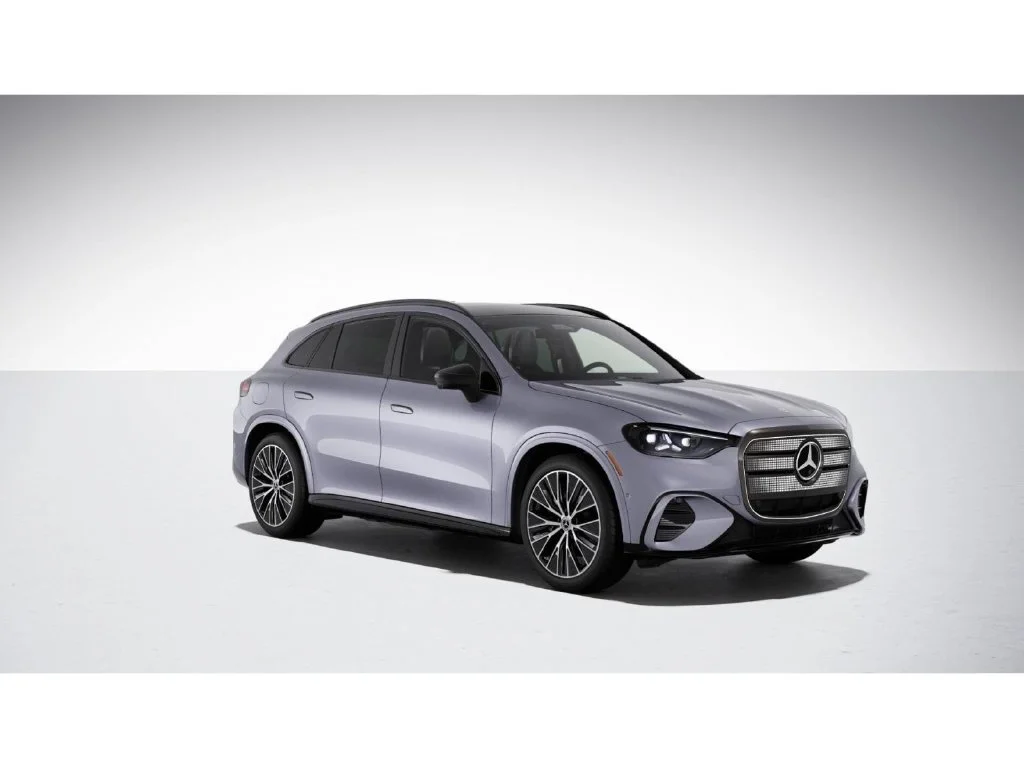 New 2027 Silver Mercedes-Benz GLC 400 image 11