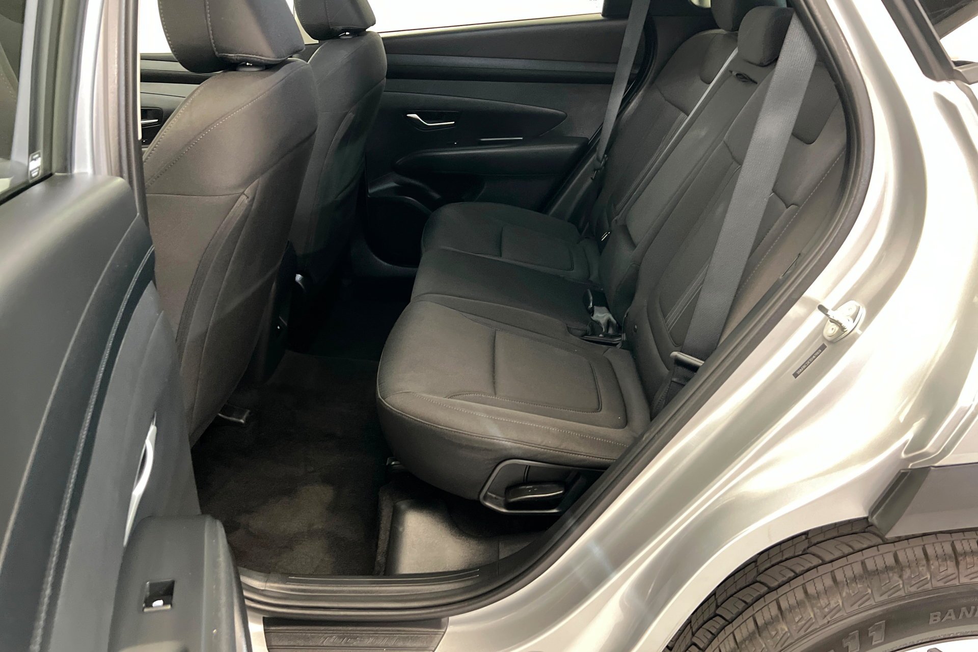 Used 2025 Shimmering Silver Hyundai SEL image 23