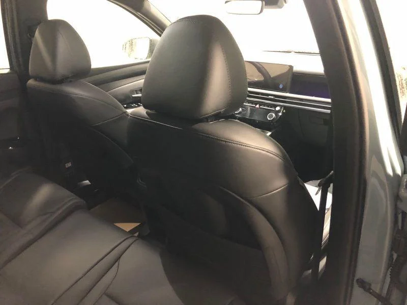 2025 Hyundai Santa Cruz Limited - Photo 11