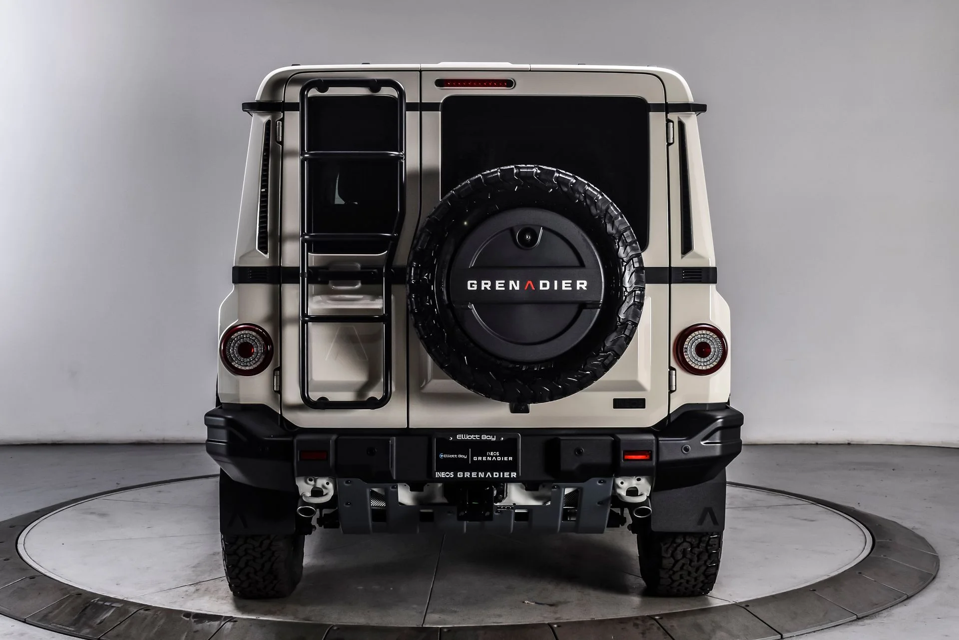 New 2026  INEOS Fieldmaster Edition image 5