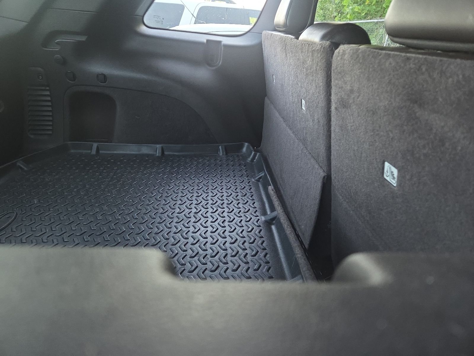 Used 2018 Bright White Clearcoat Jeep Overland image 9