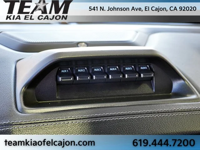 Used 2021 White Ford Lariat image 31