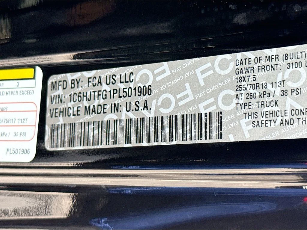 Used 2023 Black Jeep Overland image 34