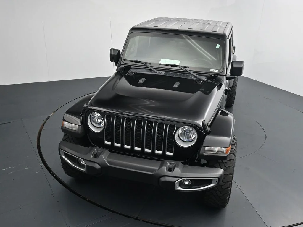Used 2021 Black Jeep Overland image 11