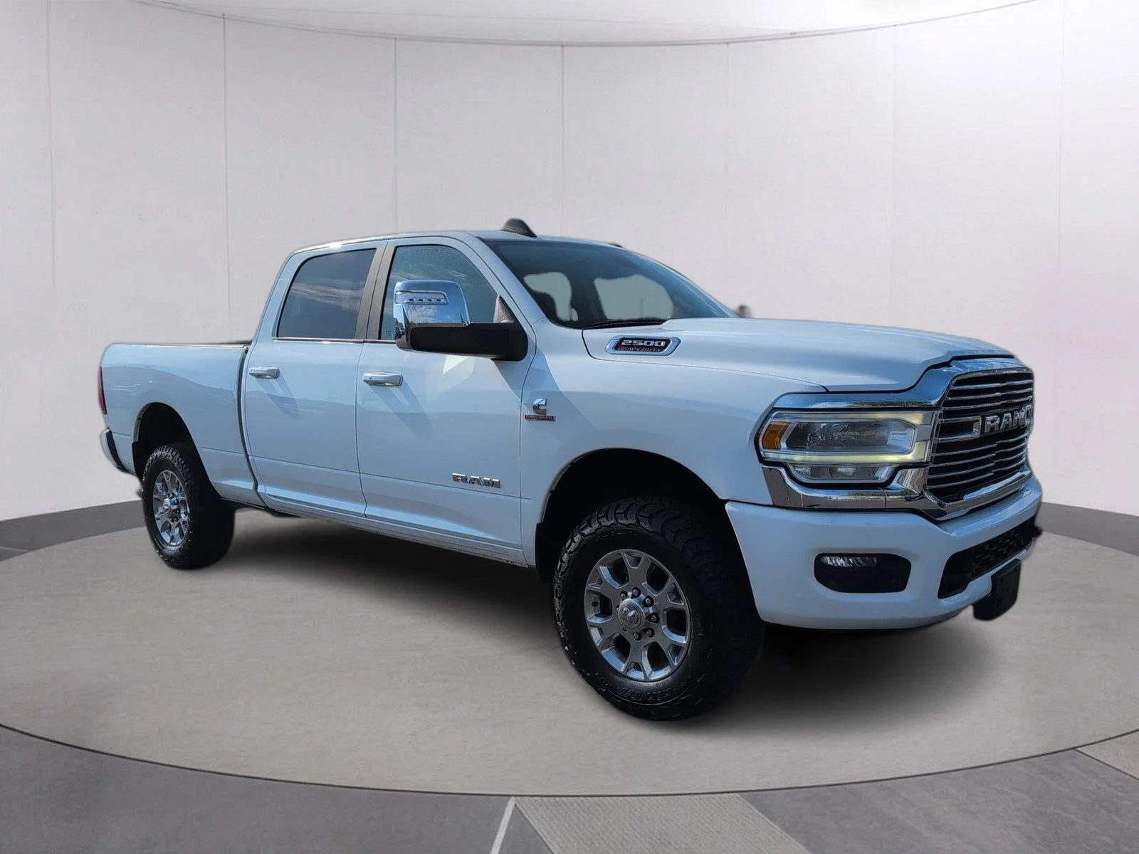 Used 2024 Bright White Clearcoat Ram Laramie image 9