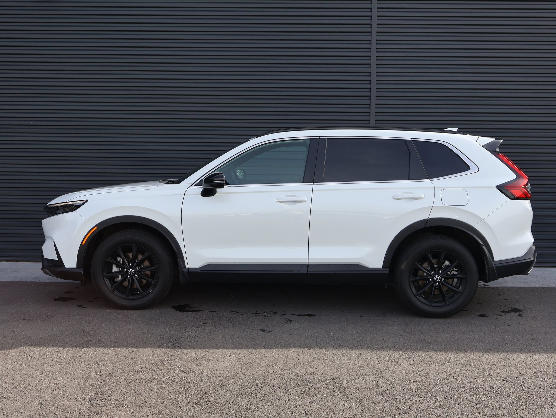 Used 2025 Platinum White Pearl Honda Sport-L image 9