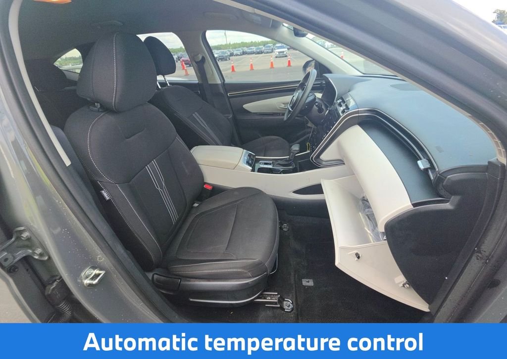 Used 2024 Gray Hyundai SEL image 9