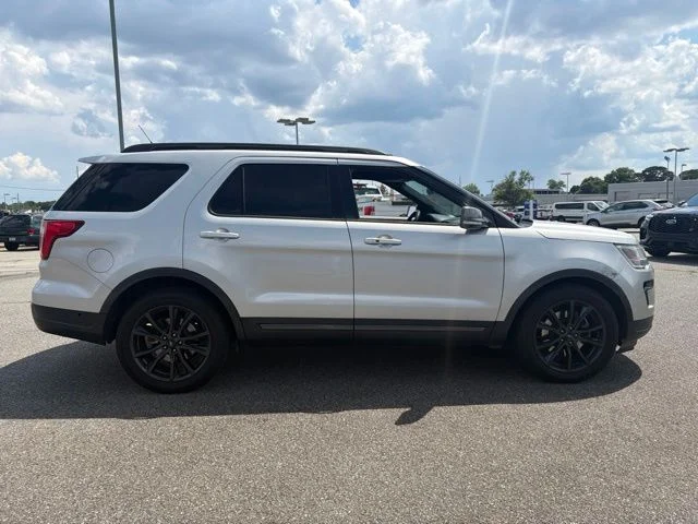 Used 2019 Silver Ford XLT image 2