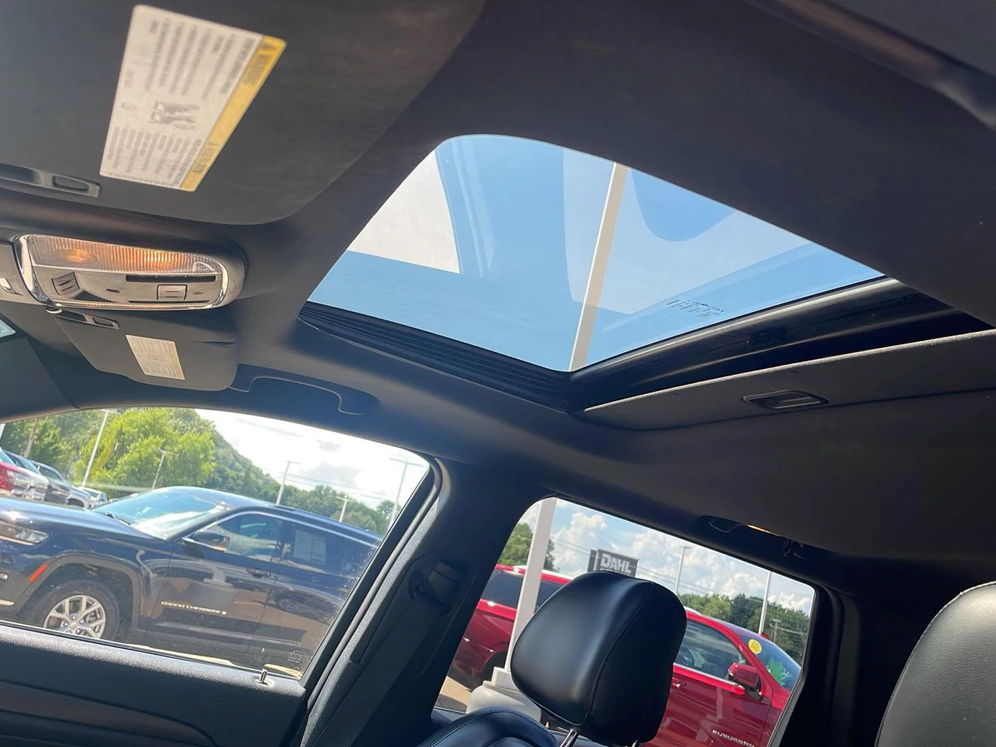 Used 2015 Gray Jeep Altitude image 12