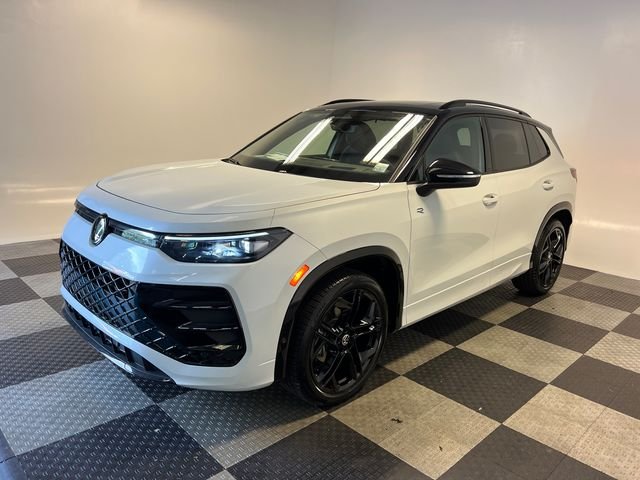 New 2026 White Volkswagen 2.0T SE R-Line Black image 3