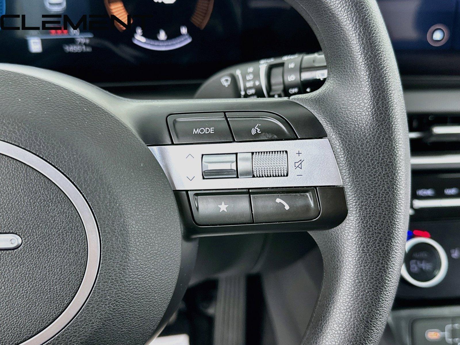 Certified Used 2025 White Hyundai SEL image 17