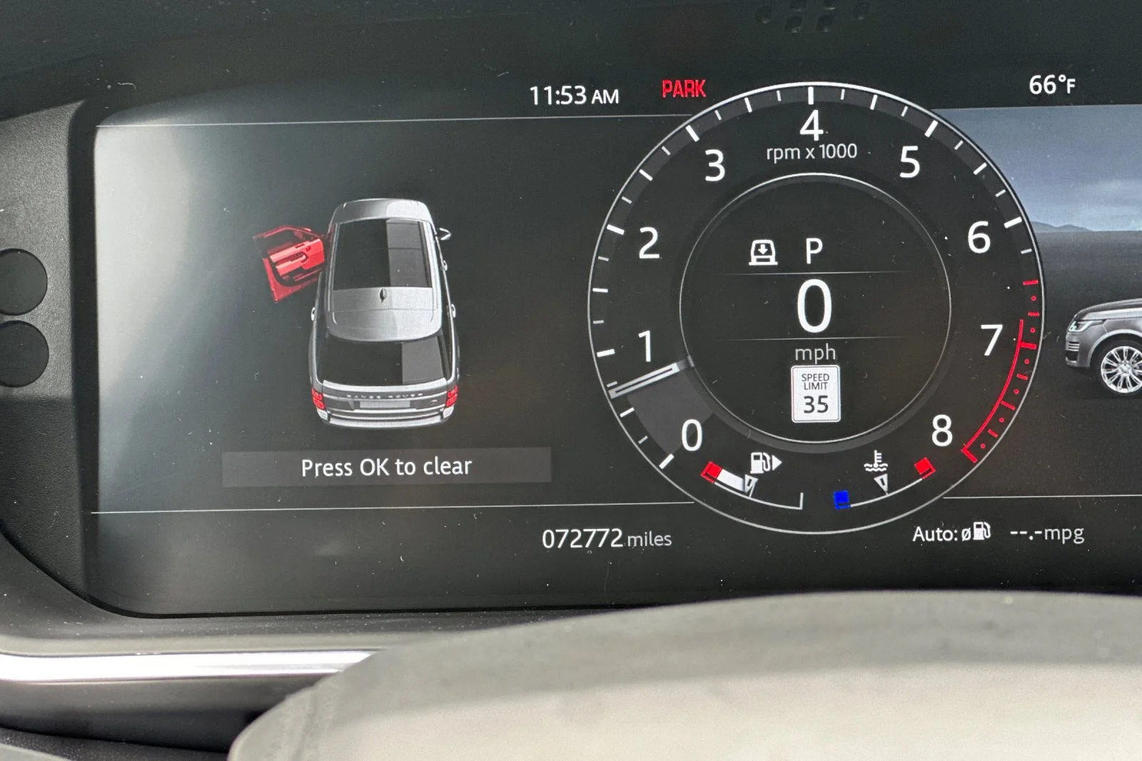 Certified Used 2019 Black Land Rover 5.0L V8 Supercharged image 32