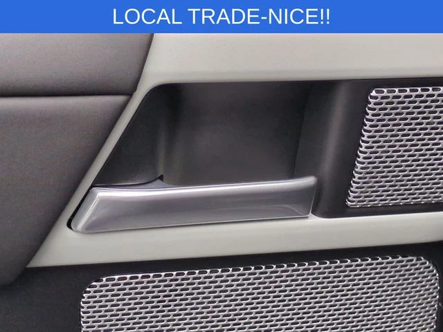 Used 2024  Land Rover S image 30