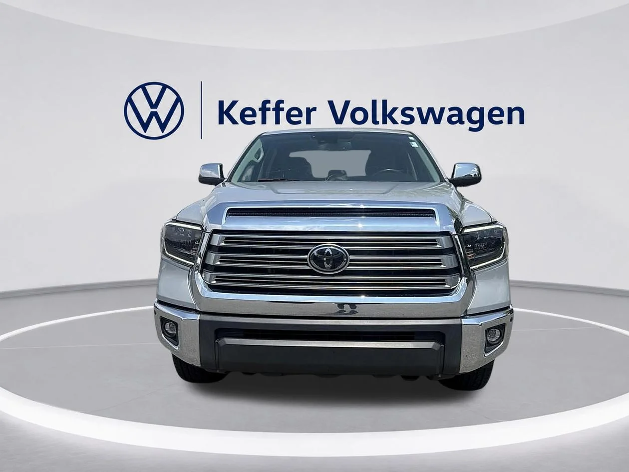 Used 2021  Toyota Limited image 8