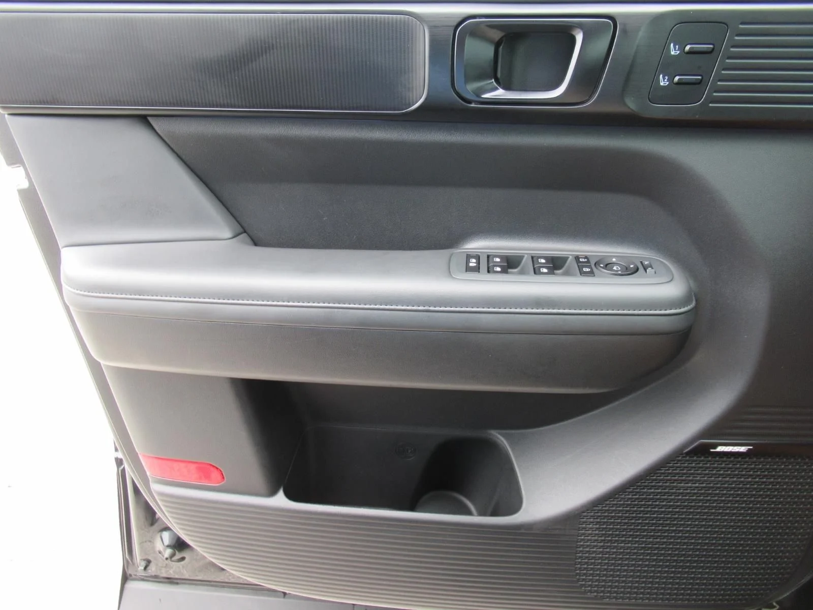 Used 2024 Black Hyundai Calligraphy image 21
