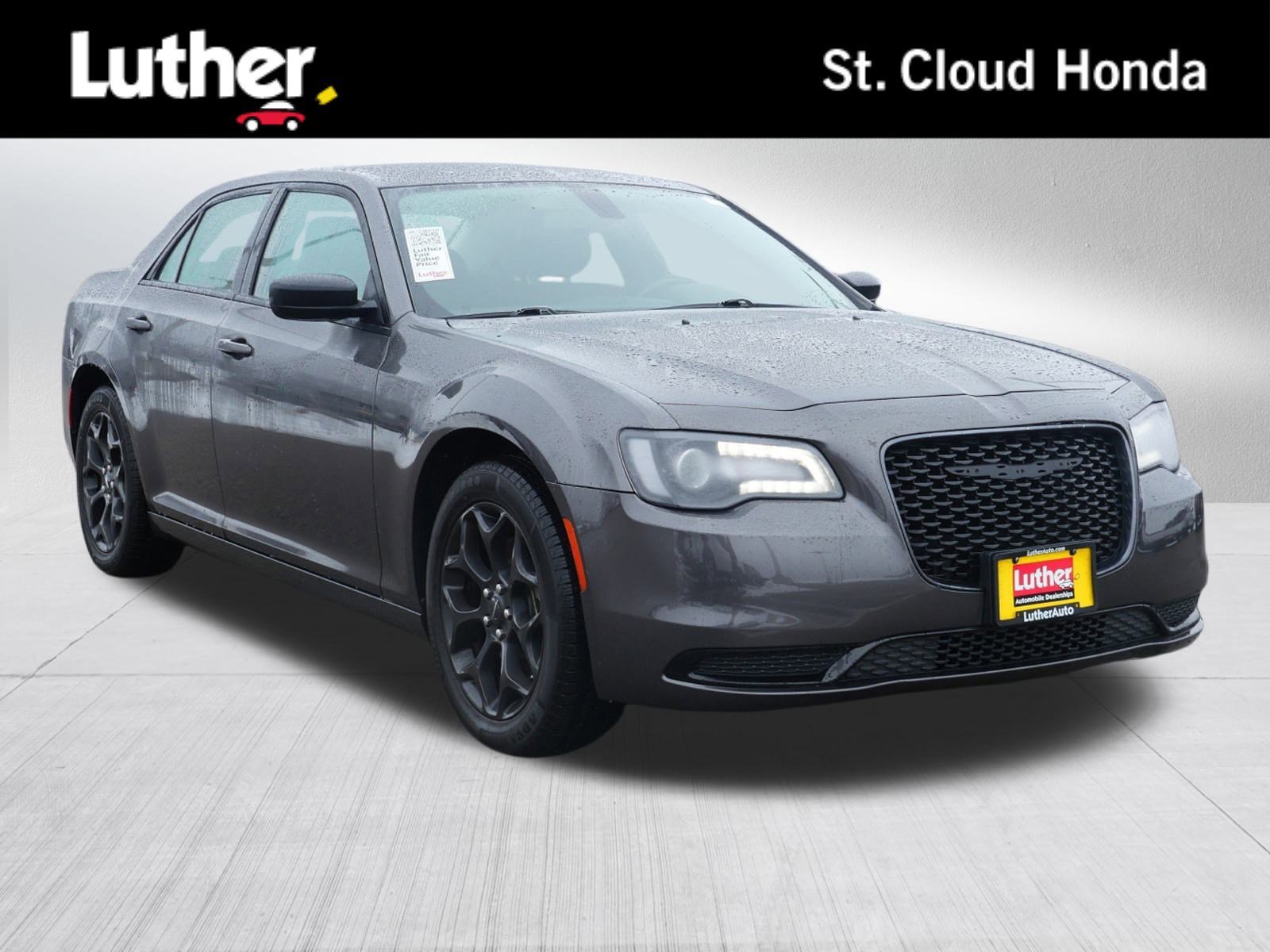 2022 Chrysler 300 Touring