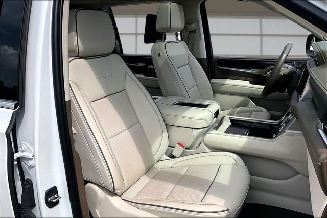 Used 2023 White GMC Denali image 7