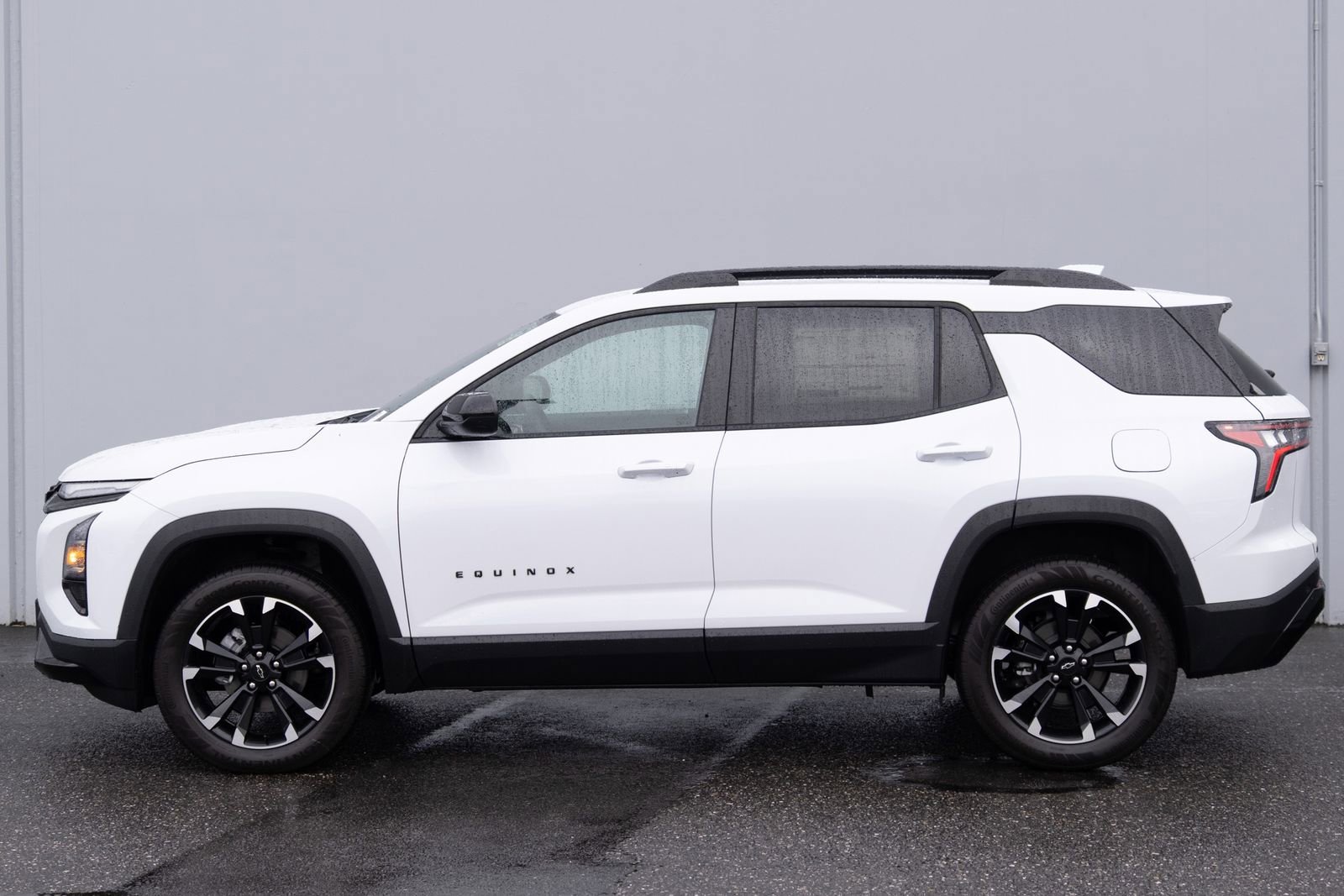 New 2026 Polar White Tricoat Chevrolet RS image 26