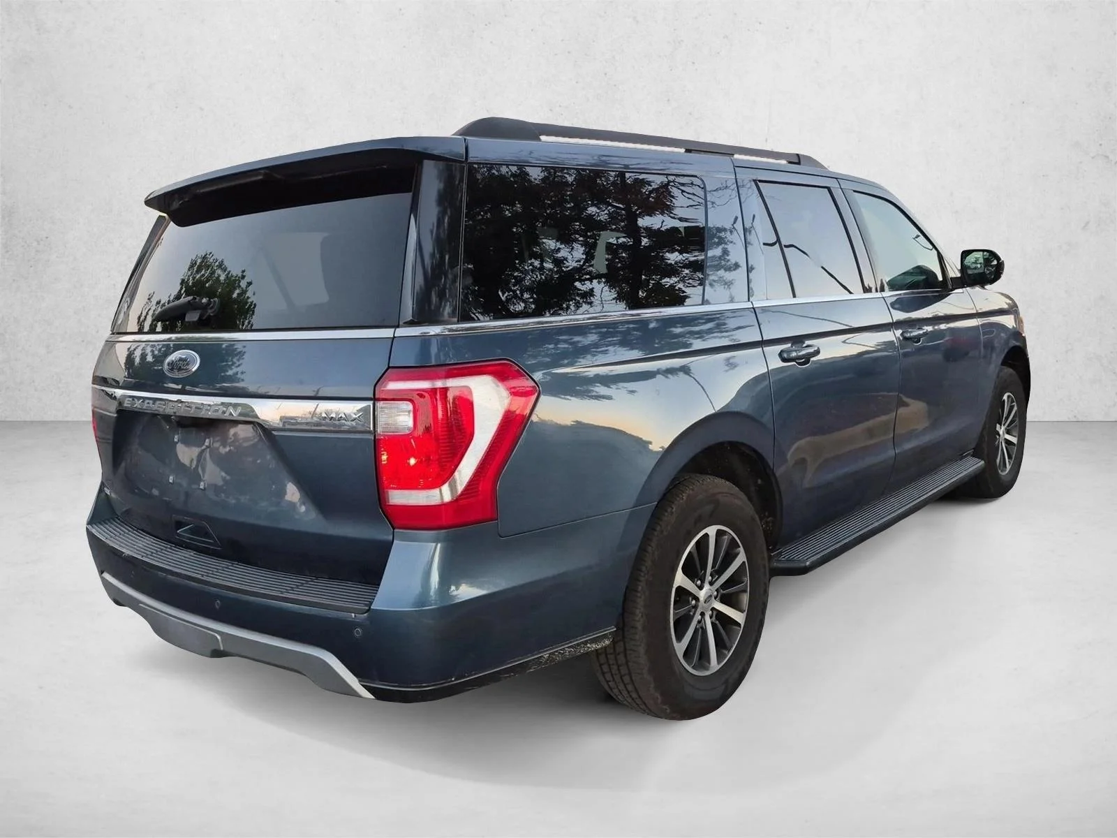 Used 2019 Blue Metallic Ford XLT image 5