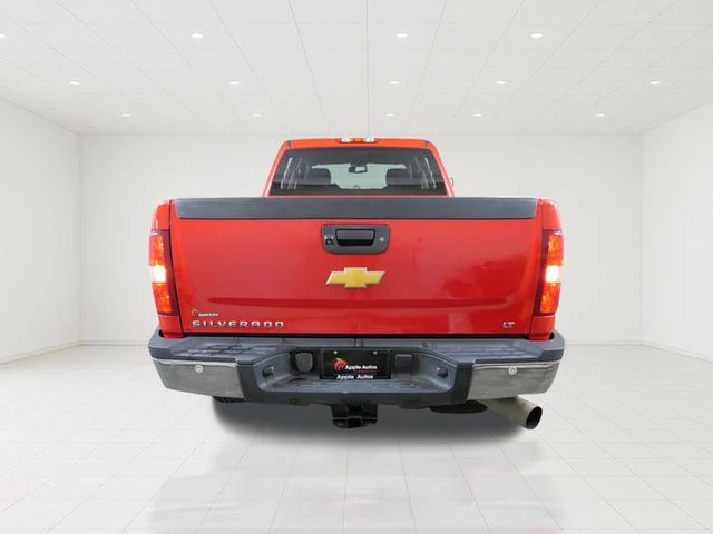 Used 2012 Red Chevrolet LT image 5