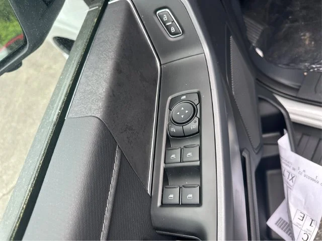 New 2026 Oxford White Ford XLT image 28