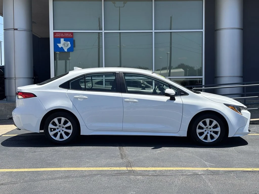 Used 2024 Toyota Corolla LE with VIN 5YFB4MDE9RP164540 for sale in Bedford, TX