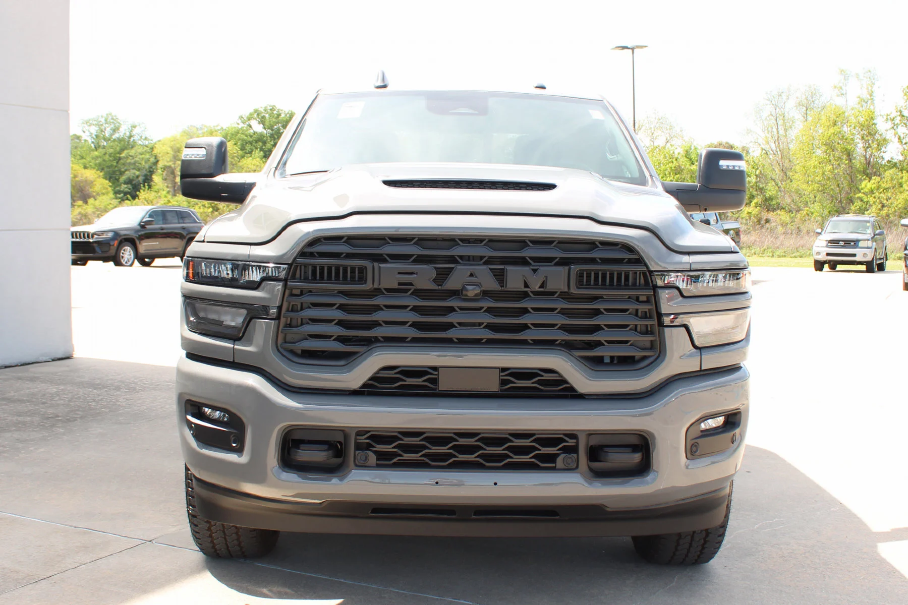 New 2026 Ceramic Gray Clear-Coat Exterior Paint RAM Black Express Crew Cab 4x4 image 24