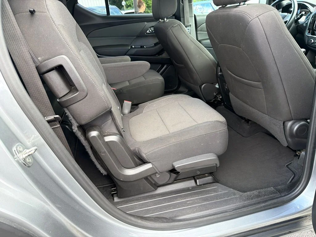 Used 2023 Gray Chevrolet LT image 15