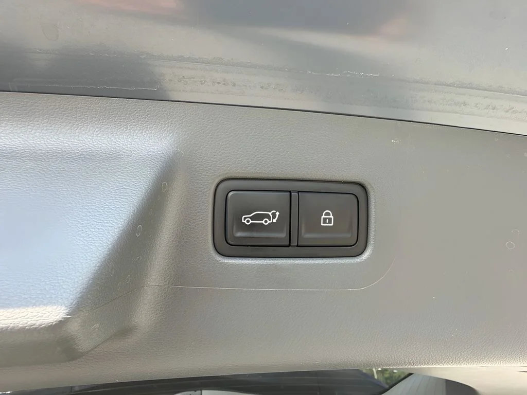 Used 2025 Gray Hyundai Calligraphy image 21