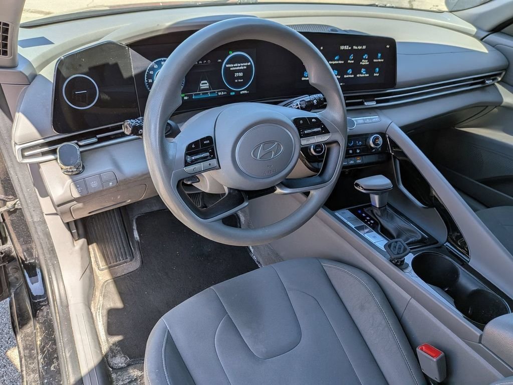 Used 2024 Black Hyundai Blue image 16