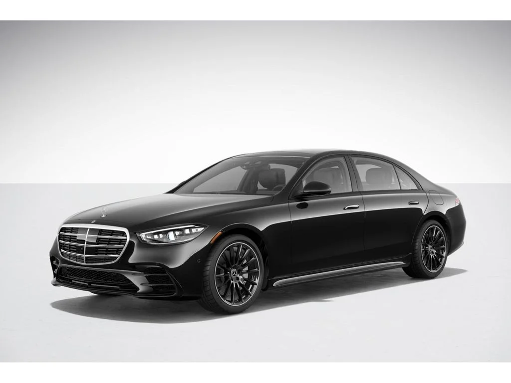 Used 2025 Black Mercedes-Benz S 580e image 39