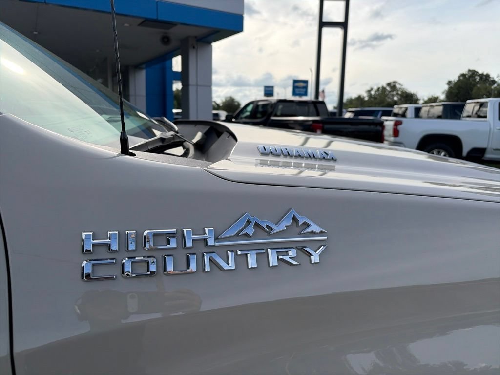 New 2026 White Sands Chevrolet High Country image 11
