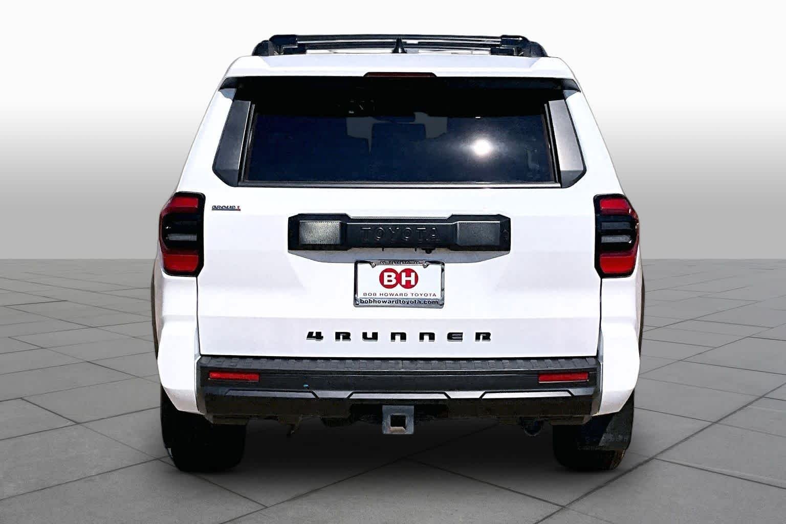 Used 2025 ICE CAP Toyota SR5 image 5