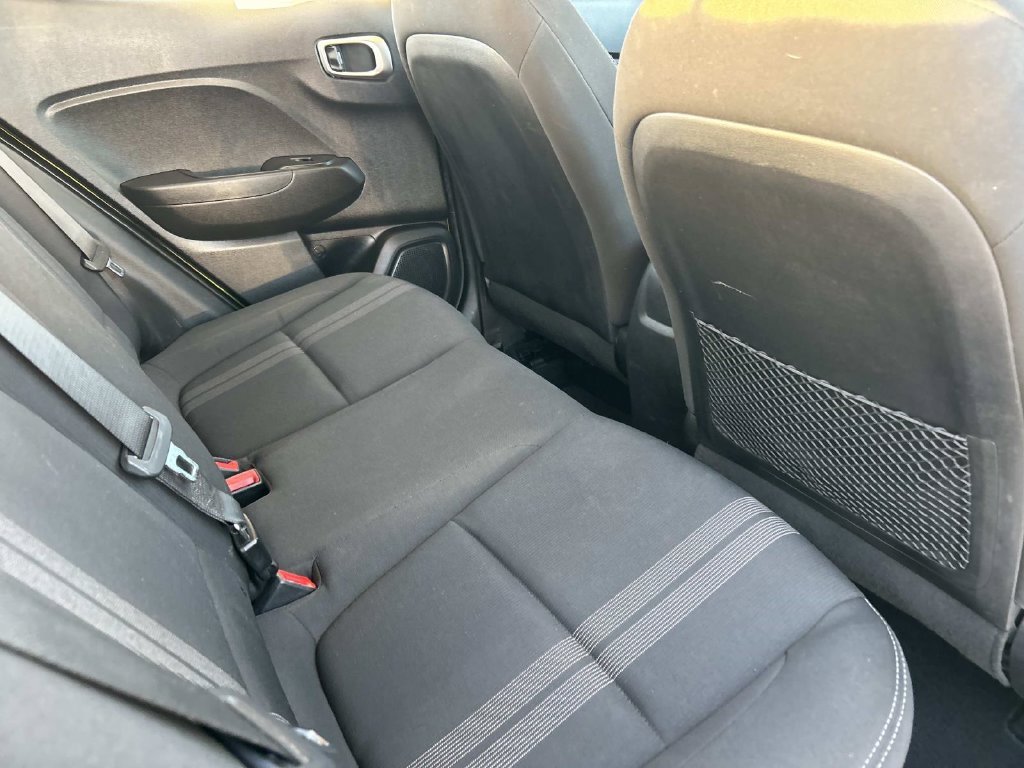 Used 2022 Green Hyundai SEL image 20