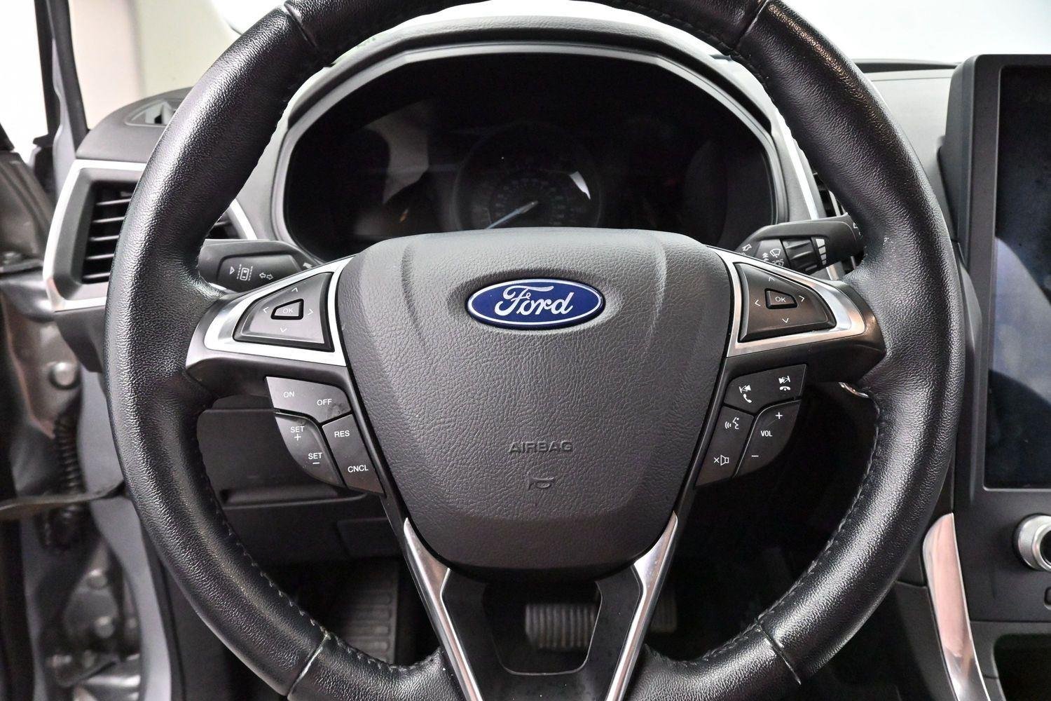 Used 2022 Iconic Silver Ford Titanium image 20