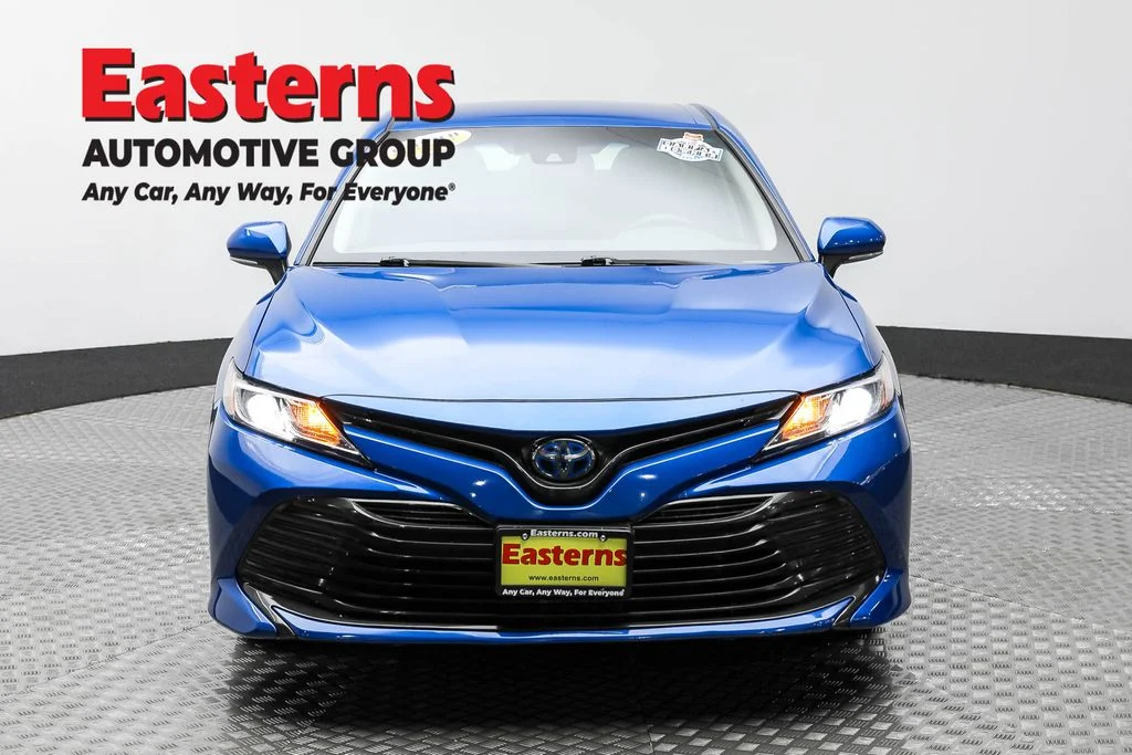 Used 2020 Blue Toyota LE image 2