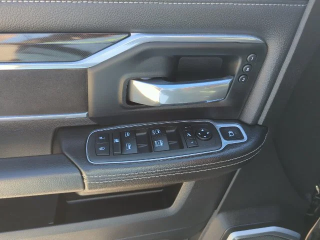 Used 2022 Black Ram Laramie image 18
