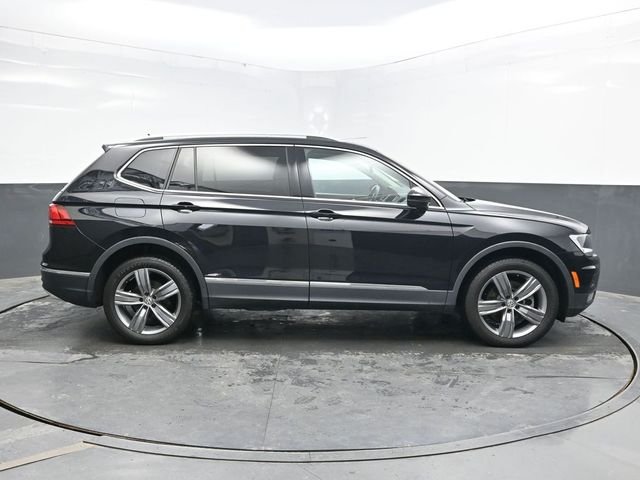 Used 2021 Black Volkswagen 2.0T SE image 9