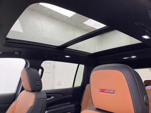 New 2027 Mosaic Black Metallic Chevrolet Z71 image 13