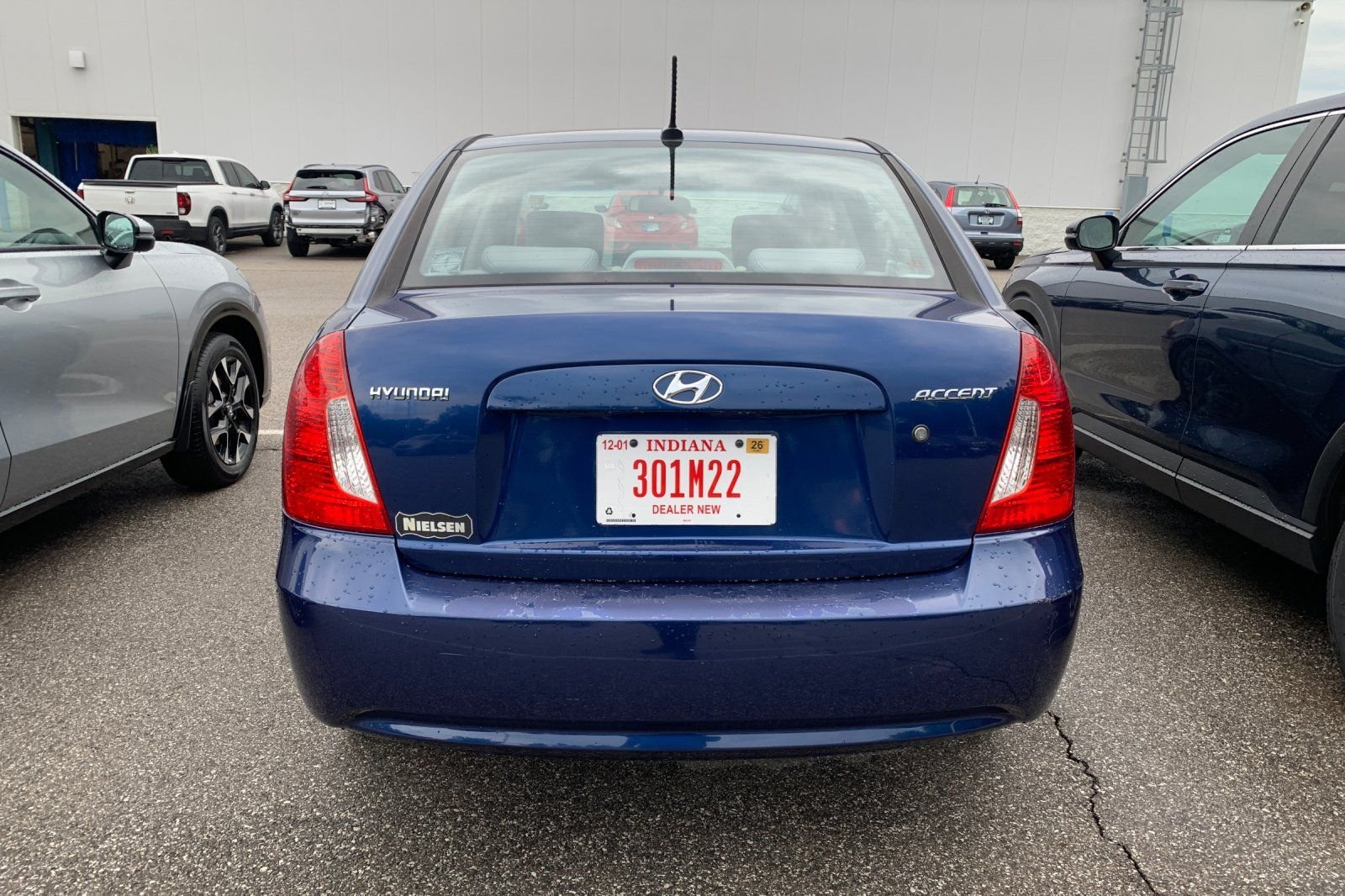 Used 2010 Blue Hyundai GLS image 3