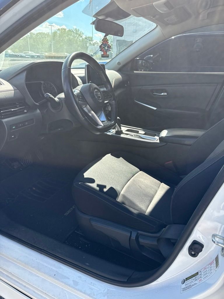 Used 2020 White Nissan SR image 8