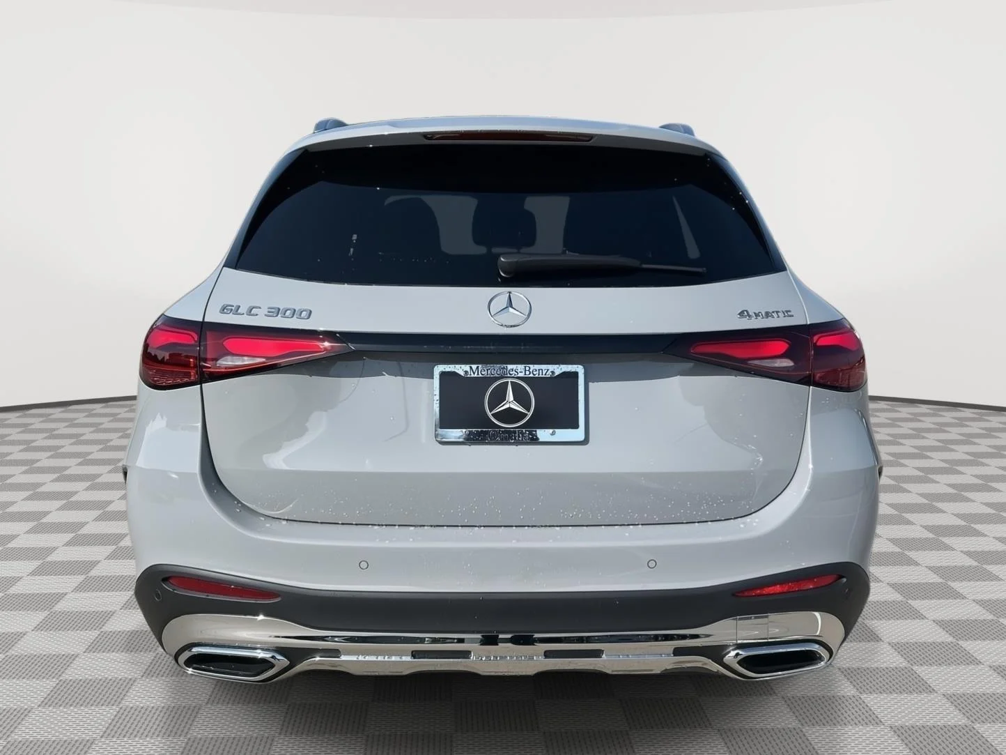 New 2027 MANUFAKTUR Alpine Grey Mercedes-Benz GLC 300 image 4