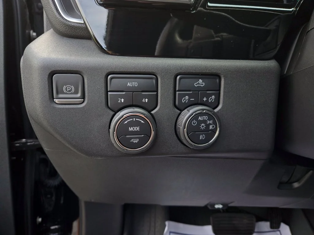 Used 2023 Black Chevrolet RST image 13