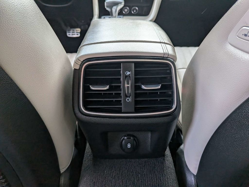 Used 2023 Silver Genesis 2.0T image 15