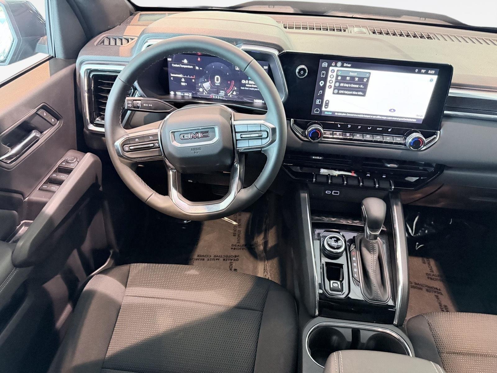 Used 2025 Onyx Black GMC Elevation image 39